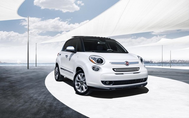 2014 Fiat 500L Lounge (2).jpg